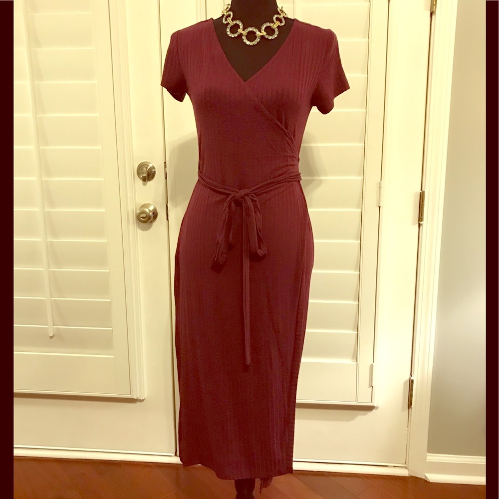 Absolutely Stunning Wrap Dress 👗